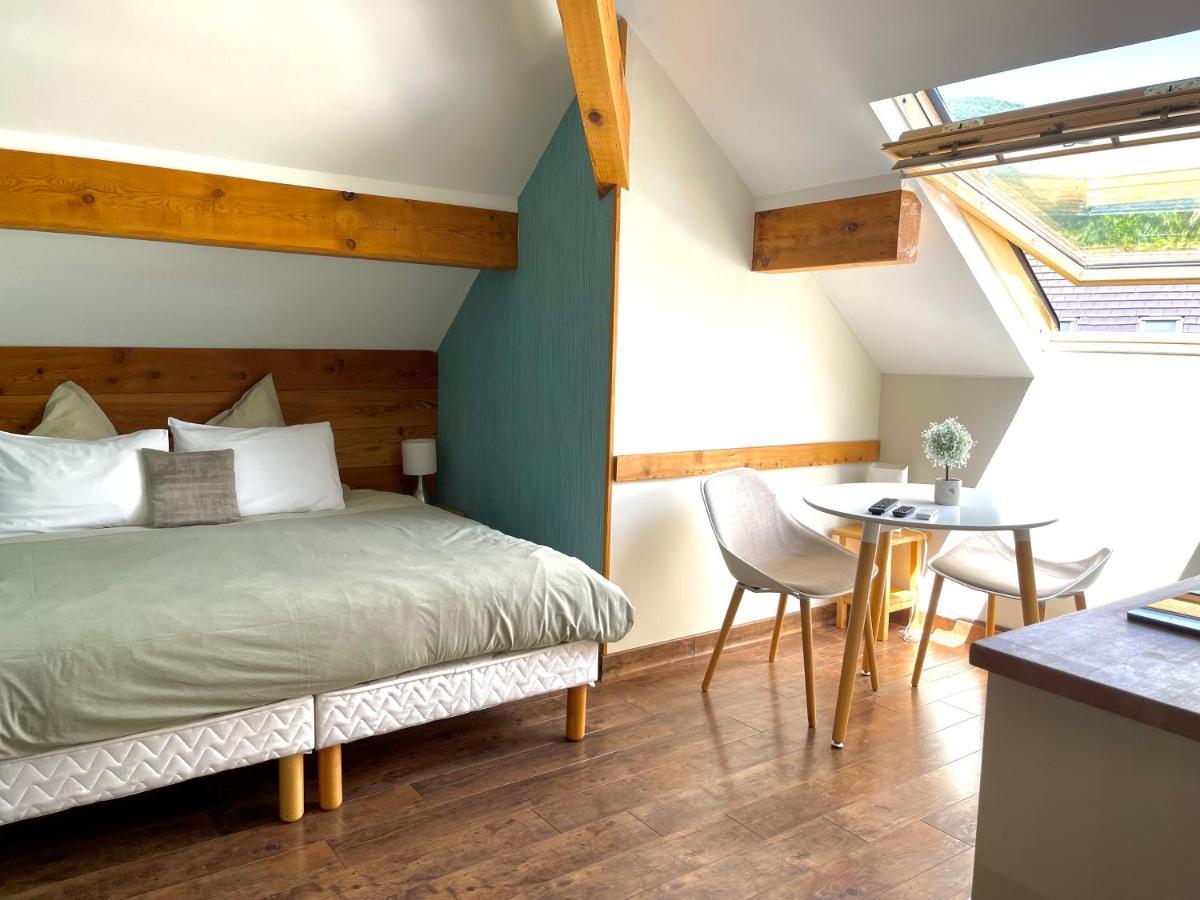 Au Petit Nice Brison-Saint-Innocent Zimmer foto
